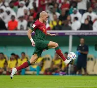 葡萄牙前锋灵活突破,率队获得关键胜利 葡萄牙前锋灵活突破,率队获得关键胜利